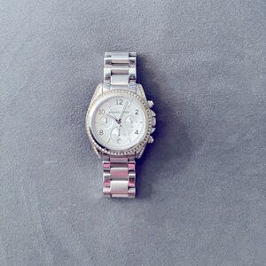 Michael Kors MK5165 Womens Stainless Steel Analog Dial Silver Quartz Watch